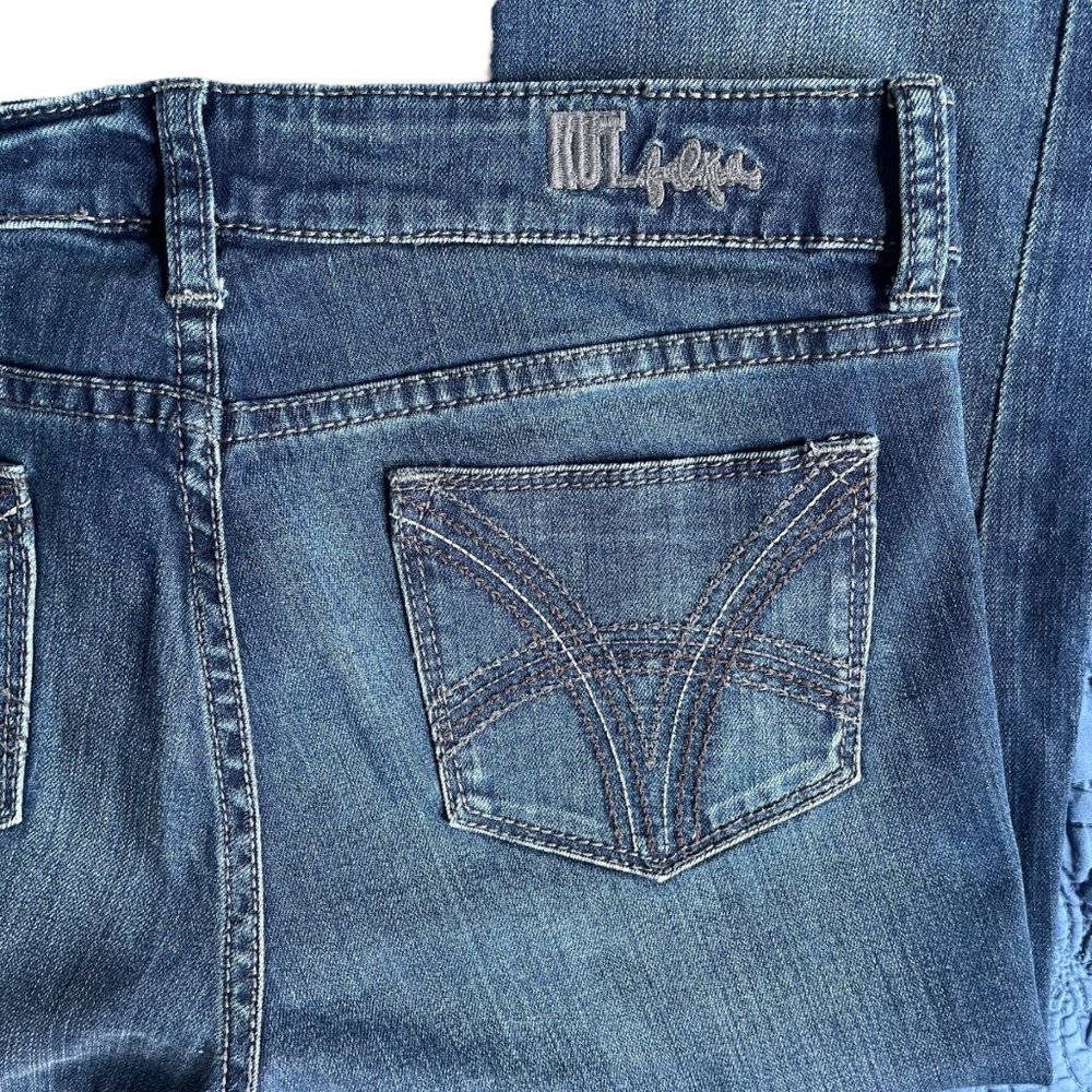 Kut From The Kloth Farrah Baby Bootcut Mid-Rise Jean Size 6 Inseam 28.5" - Picture 7 of 11